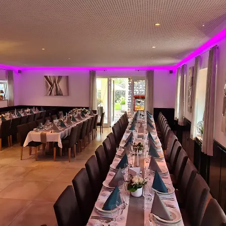 Hotel Am Wintergarten 3*