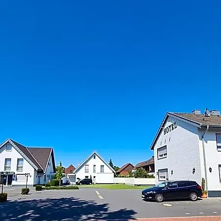 Hotel Am Wintergarten 3*