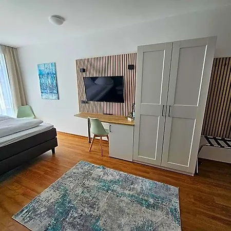 Hotel Am Wintergarten 3*
